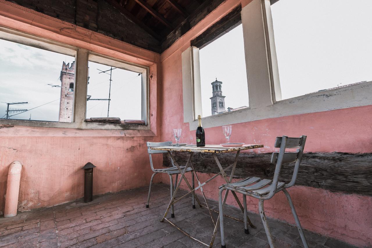 Bright Apartments Verona - Borsari Historical Luaran gambar